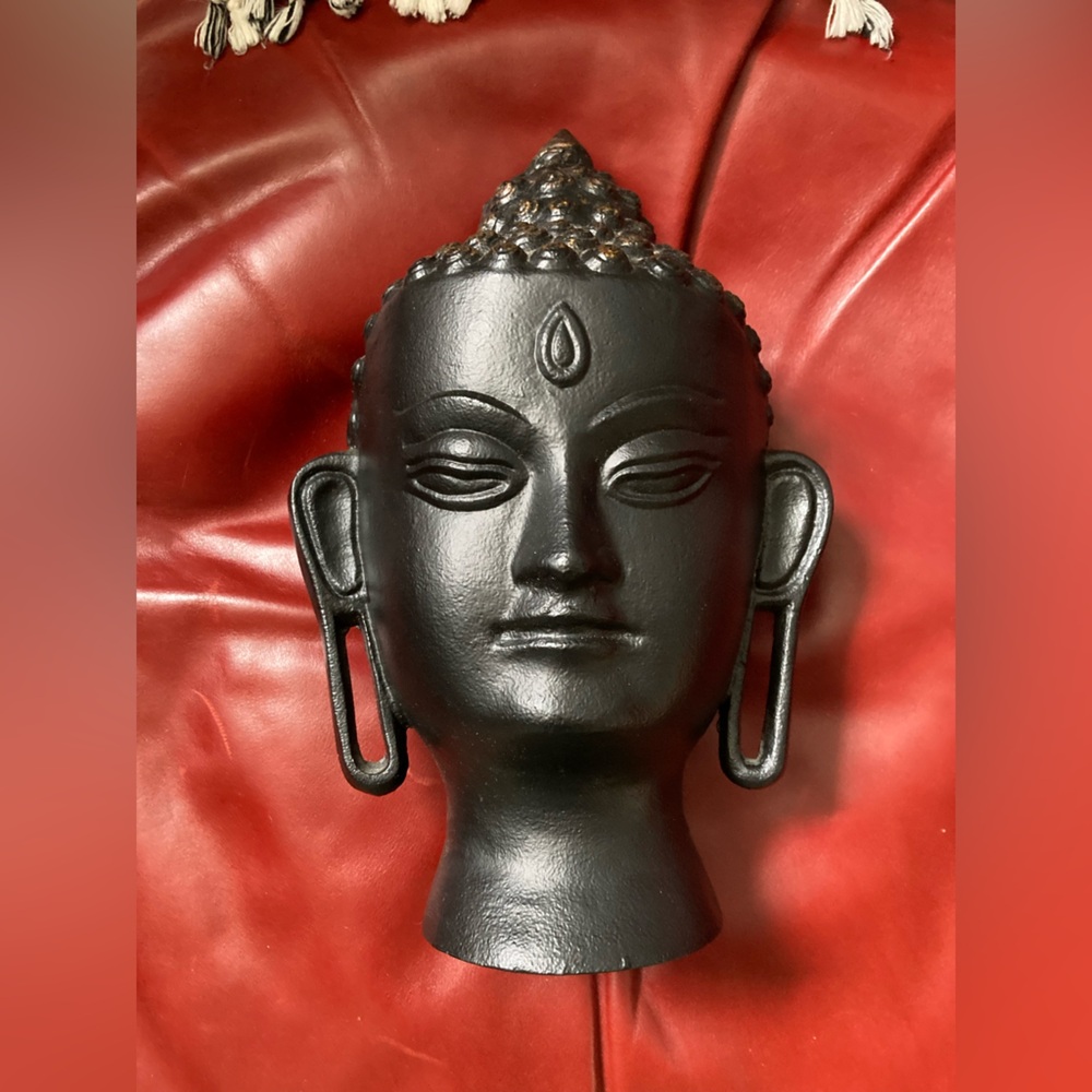 Elegant Black Buddha Head Sculpture. Metal